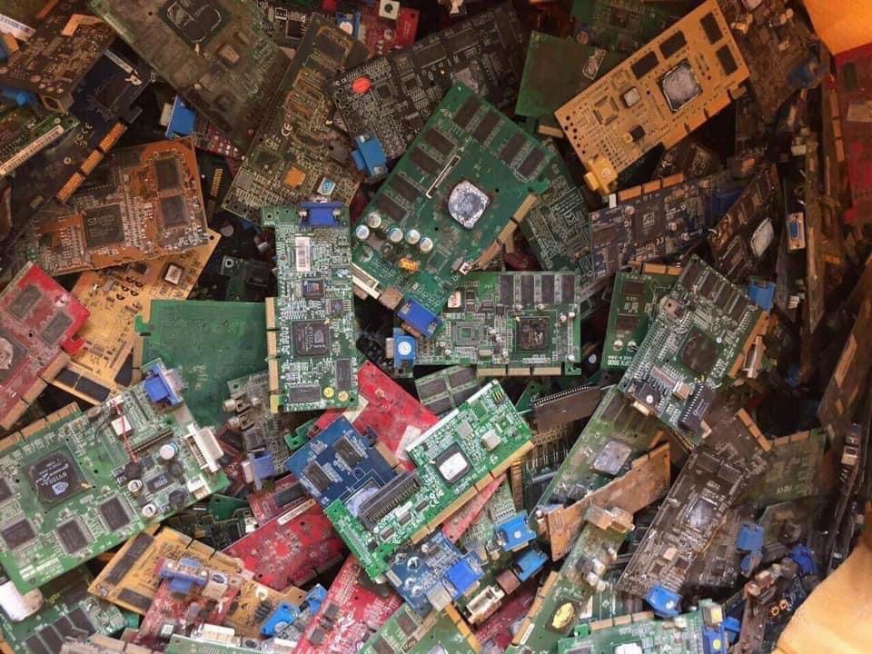 thu-mua-phe-lieu-dien-tu-1